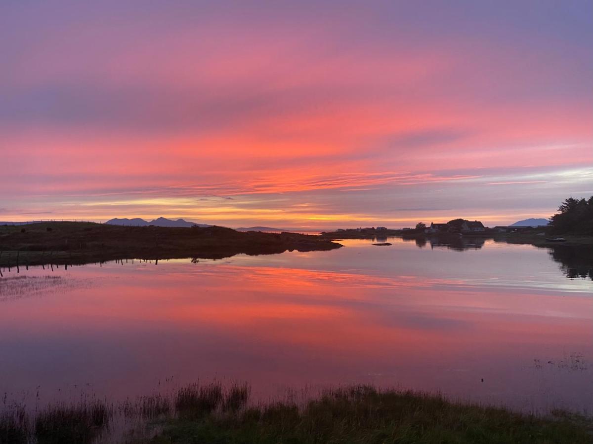 The Sheiling Holiday Home With Gorgeous Views Over The Isles Arisaig Exteriör bild