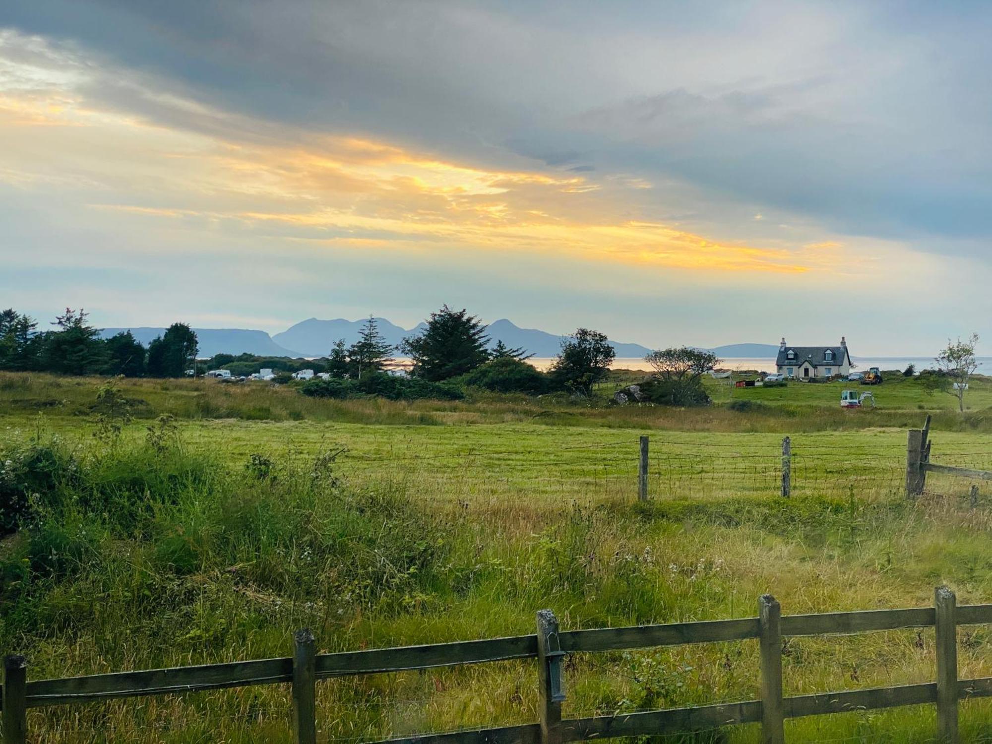 The Sheiling Holiday Home With Gorgeous Views Over The Isles Arisaig Exteriör bild